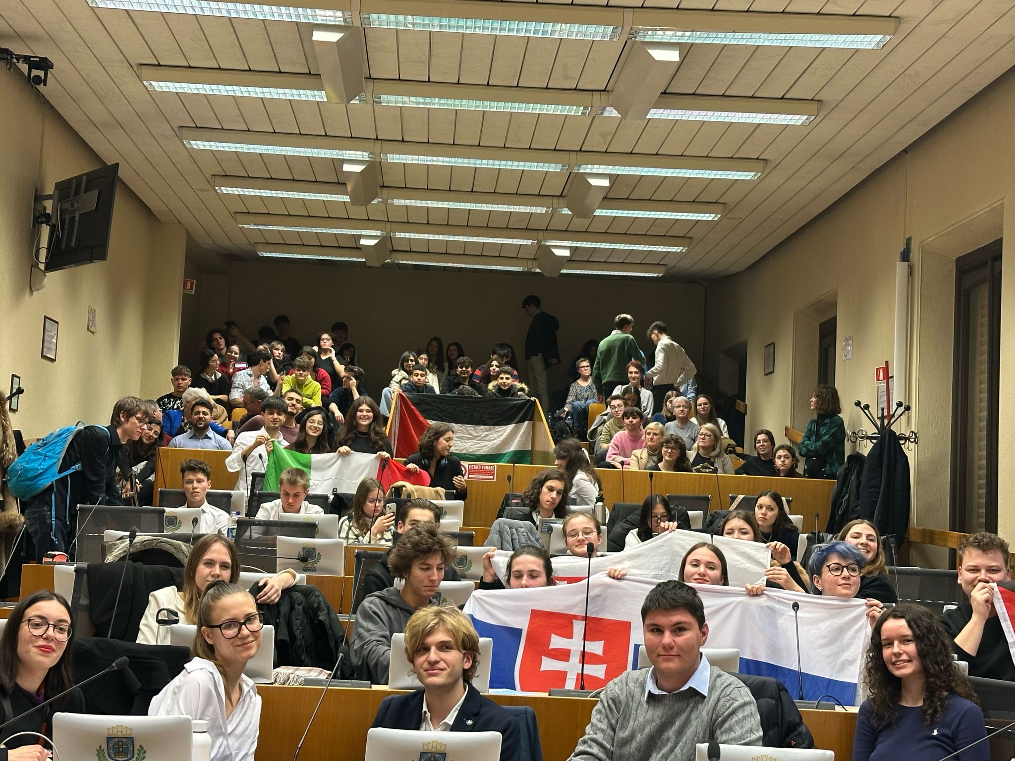 Advanced Debate Training – from debaters to debaters